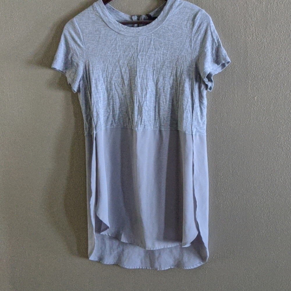 Grey Flowy Exposed Zipper Open Side Top